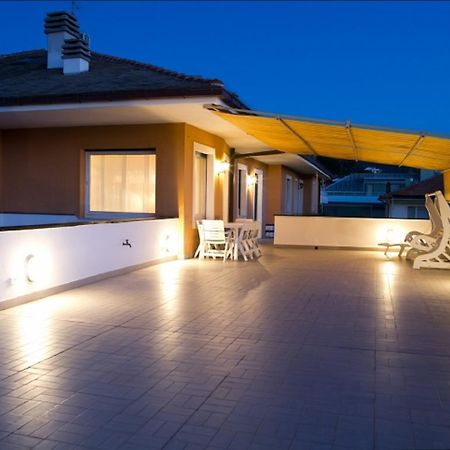 Апартаменты Legnano Attic Кави-ди-Лаванья Экстерьер фото